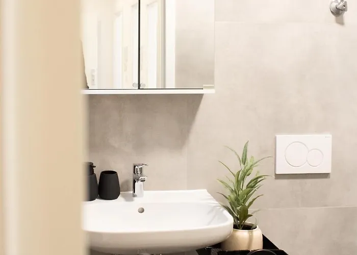 Апартаменты Business *